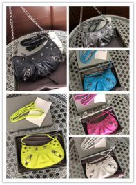 Picture of Balenciaga Lady Handbags _SKUfw117517117fw